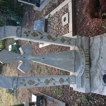 PIETERS Lorna 1990-1993