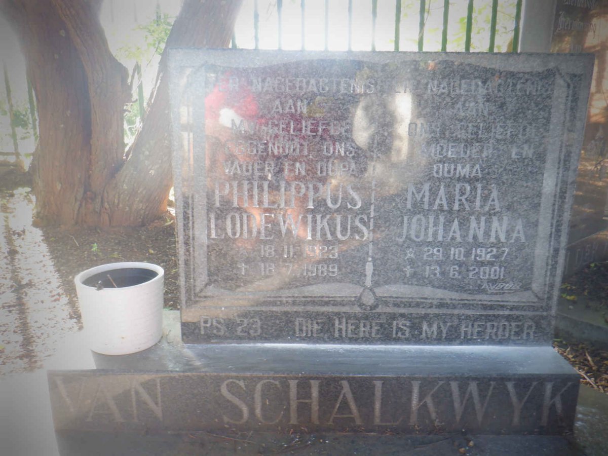 SCHALKWYK Philippus Lodewikus, van 1923-1989 &amp; Maria Johanna 1927-2001