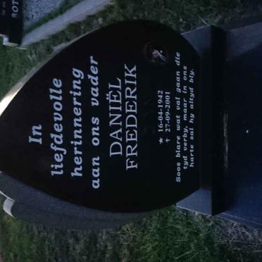 ? Daniel Frederik 1942-2001