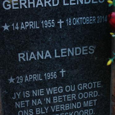 LENDES Gerhard 1955-2014 &amp; Riana 1956-