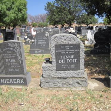 TOIT Hennie, du 1965-1991