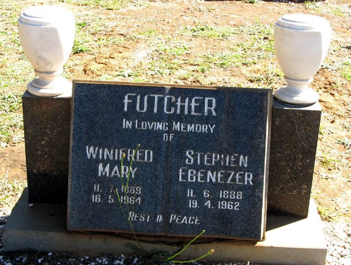 FUTCHER Stephen Ebenezer 1888-1962 &amp; Winifred Mary 1889-1964