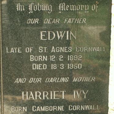 P - Vanne :: Surnames - P