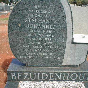 BEZUIDENHOUT Stephanus Johannes 1935-1976