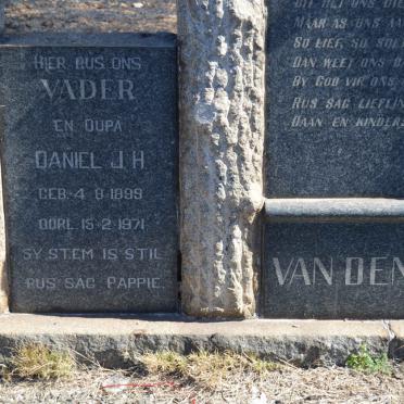 BERG Daniel J.H., van den 1899-1971 &amp; Catharina Maria Johanna HATTINGH 1905-1948