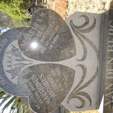 BERG Marthinus Jacobus, van den 1919-1992 &amp; Susarah S.M. MATTHYSEN ?