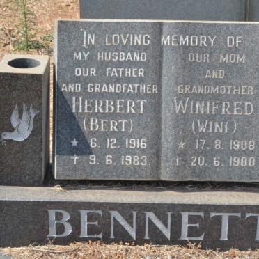 BENNETT Herbert 1916-1983 &amp; Winifred 1908-1988