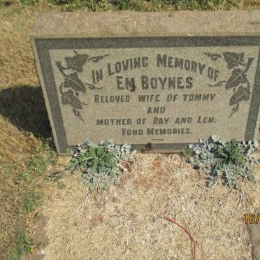 BOYNES Em