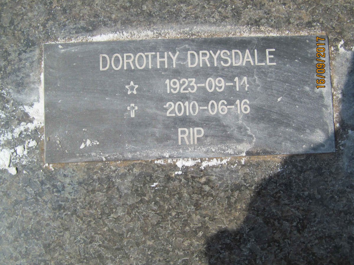 DRYSDALE Dorothy 1923-2010