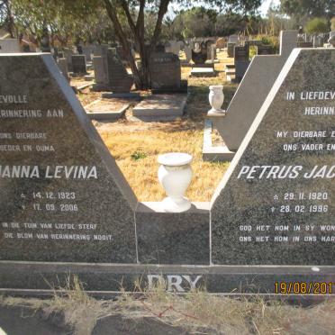 DRY Petrus Jacobus 1920-1996 &amp; Johanna Levina 1923-2006