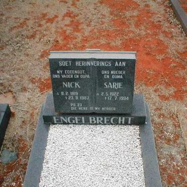 ENGELBRECHT Nick 1919-1987 &amp; Sarie 1922-1994