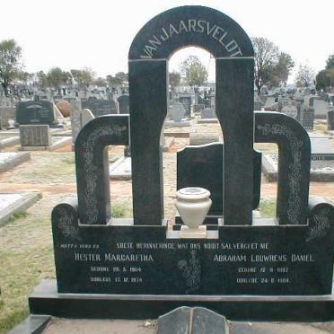 JAARSVELDT Abraham Louwrens Daniel, van 1902-1964 &amp; Hester Margaretha 1904-1974