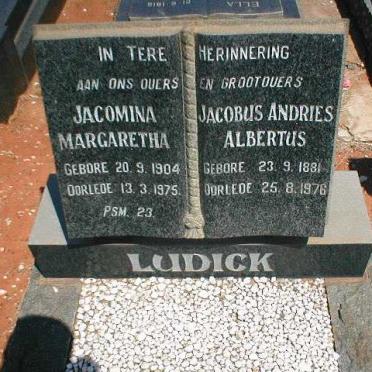 LUDICK Jacobus Andries Albertus 1881-1976 &amp; Jacomina Margaretha 1904-1975