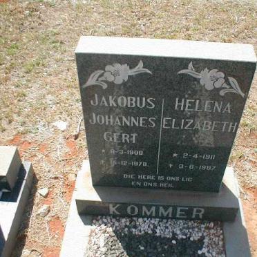 KOMMER Jakobus Johannes Gert 1908-1978 &amp; Helena Elizabeth 1911-1987