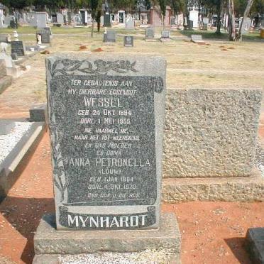 MYNHARDT Wessel 1894-1955 &amp; Anna Petronella LOUW 1904-1970