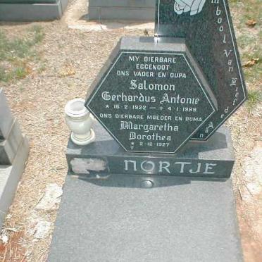 NORTJE Salomon Gerhardus Antonie 1922-1989 &amp; Margaretha Dorothea 1927-