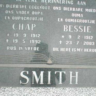 SMITH Chap 1912-1992 &amp; Bessie 1912-2003
