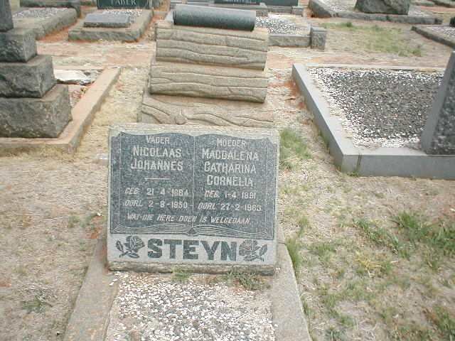 STEYN Nicolaas Johannes 1884-1950 &amp; Magdalena Catharina Cornelia 1891-1963