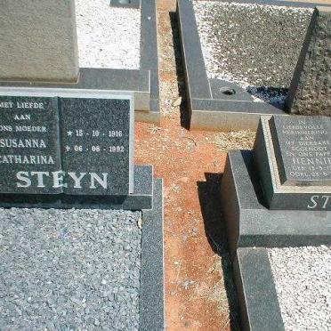 STEYN Hennie 1916-1974 :: STEYN Susanna Catharina 1916-1992