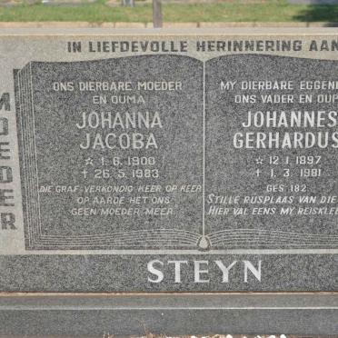 STEYN Johannes Gerhardus 1897-1981 &amp; Johanna Jacoba 1900-1983