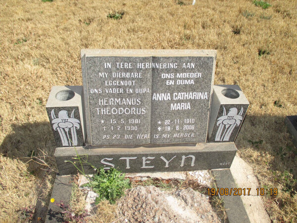 STEYN Hermanus Theodorus 1901-1990 &amp; Anna Catharina Maria 1910-2008