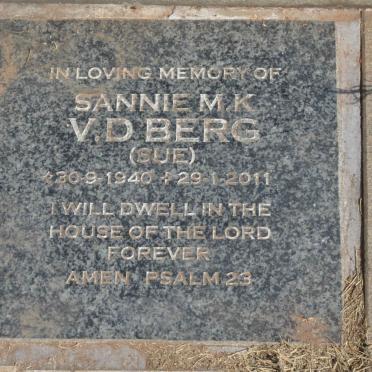 HENDRICKS Christina 1918-1975 :: VAN STADEN Maria Christina Cornelia 1936-2004 :: V. D. BERG Sannie M.K. 1940-2011