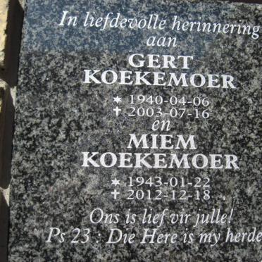 KOEKEMOER Gert 1940-2003 &amp; Miem 1943-2012