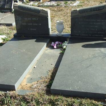 ELS Christiaan Frederik 1919- &amp; Willa ROODT 1921-1980