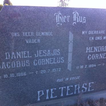 PIETERSE Daniel Jesajis Jacobus Cornelus 1886-1972 &amp; Hendrieka Cornelia 1894-1971