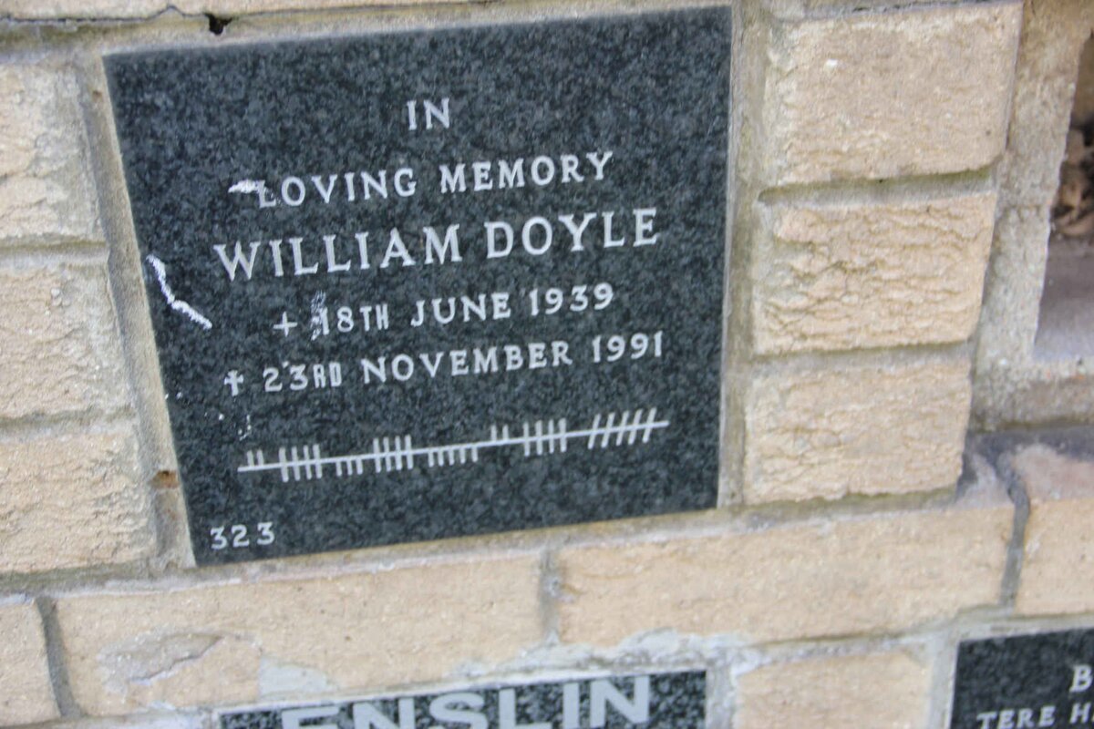 DOYLE William 1939-1991