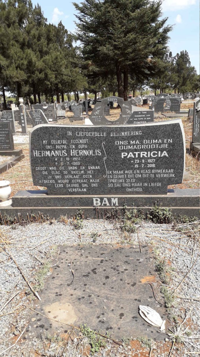 BAM Hermanus Hernolis 1924-1985 &amp; Patricia 1927-2016