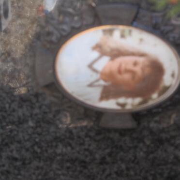 CRONJE Valesca 1974-1996