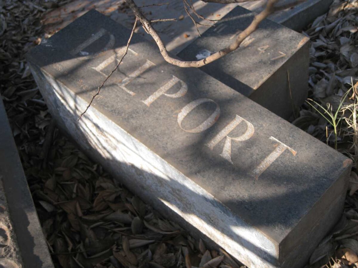 DELPORT Willem H. 1933-1986 & Martha M. 1937- _2