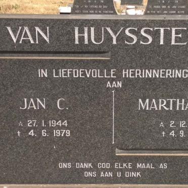 HUYSSTEEN Jan C., van 1944-1979 &amp; Martha E.A. 1948-1978