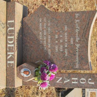 LUDEKE Johan 1929-1995