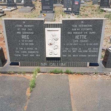 McCALLUM Reg 1927-1988 &amp; Hettie FOURIE 1927-1985