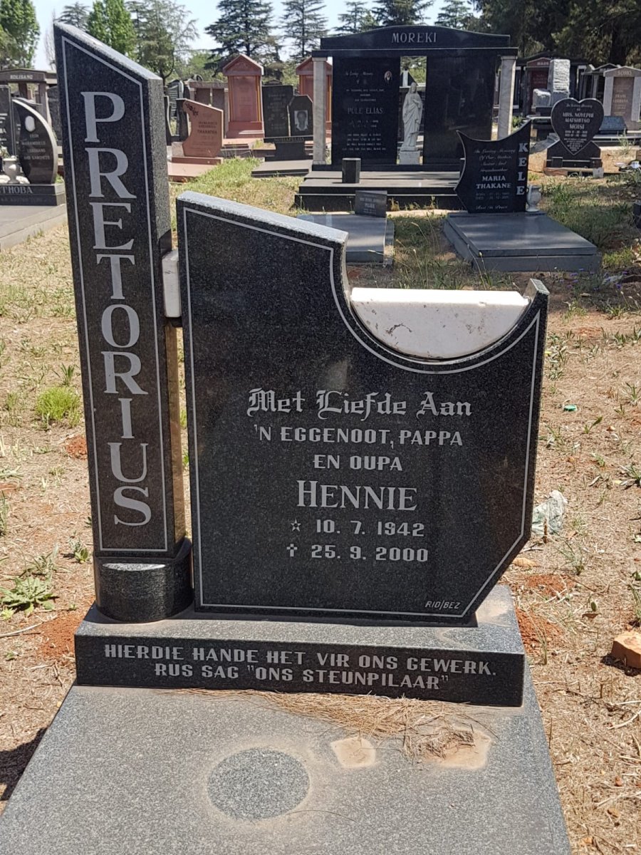 PRETORIUS Hennie 1942-2000