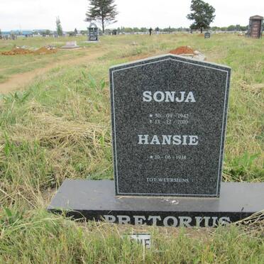PRETORIUS Hansie 1938- &amp; Sonja 1942-2010