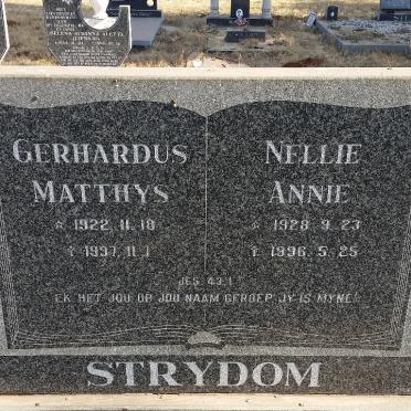 STRYDOM Gerhardus Matthys 1922-1997 &amp; Nellie Annie 1928-1996