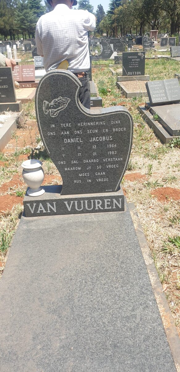 VUUREN Daniel Jacobus, van 1964-1983