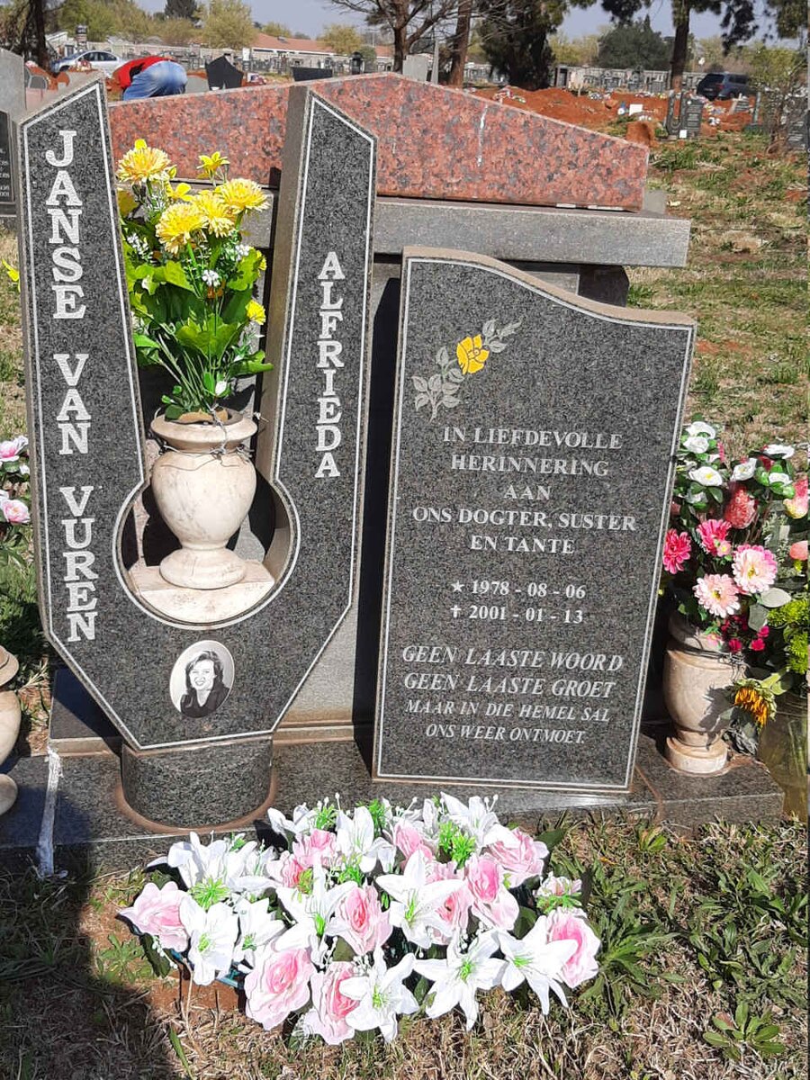 VUUREN Alfrieda, Janse van 1978-2001 