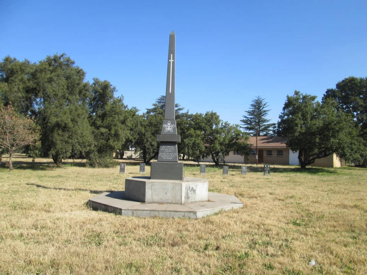 1. Oorsig van Polisiegedenknaald  / Overview of Memorial