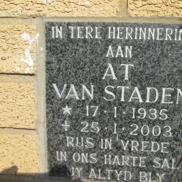 STADEN At, van 1935-2003