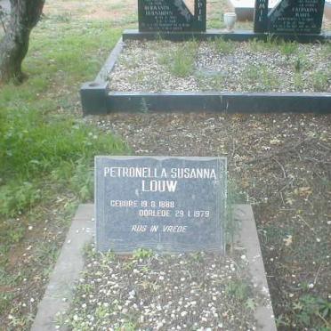 LOUW Petronella Susanna 1888-1979