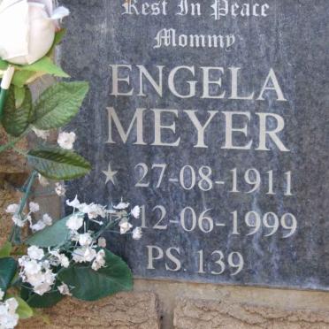 MEYER Engela 1911-1999