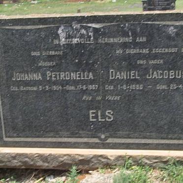ELS Daniel Jacobus 1886-1962 &amp; Johannes Petronella BASSON 1894-1967