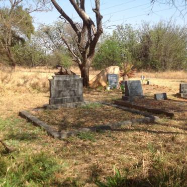 Gauteng, WONDERBOOM district, Hammanskraal, Klipdrift 90, farm cemetery