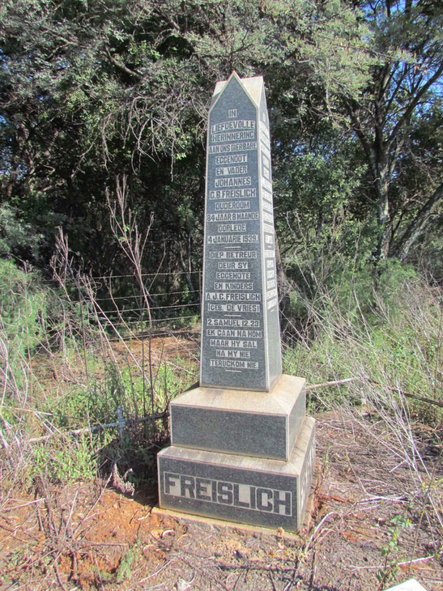 FREISLICH Johannes G.B. -1939 & Anna C.J. DE VRIES 1869-_2