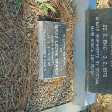 BISHOP Mavis Leonie nee STEWART 1918-2002 :: DOUGLAS Richard Stewart 1946-1976