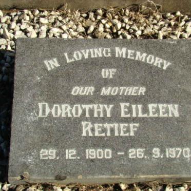 RETIEF Pieter Jacobus -1944 &amp; Dorothy Eileen 1900-1970 :: RETIEF Ramona -19?6 :: RETIEF Daniel -1938